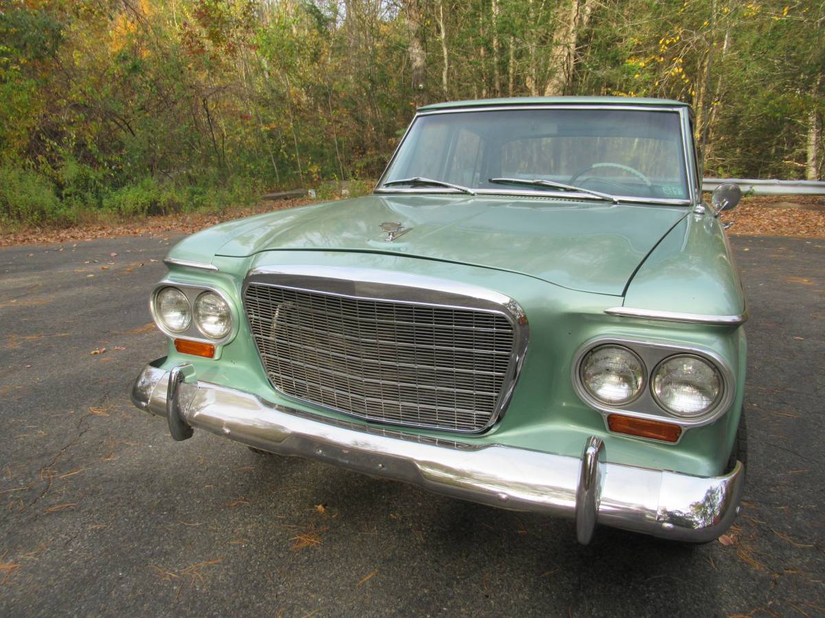 Studebaker-lark-cruiser-1963-1