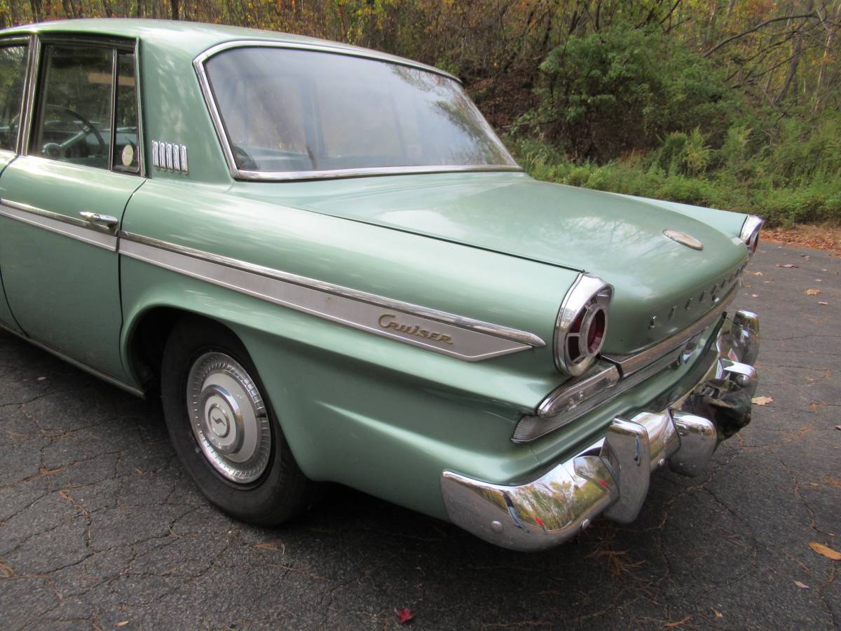 Studebaker-lark-cruiser-1963-10