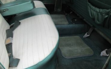 Studebaker-lark-cruiser-1963-6