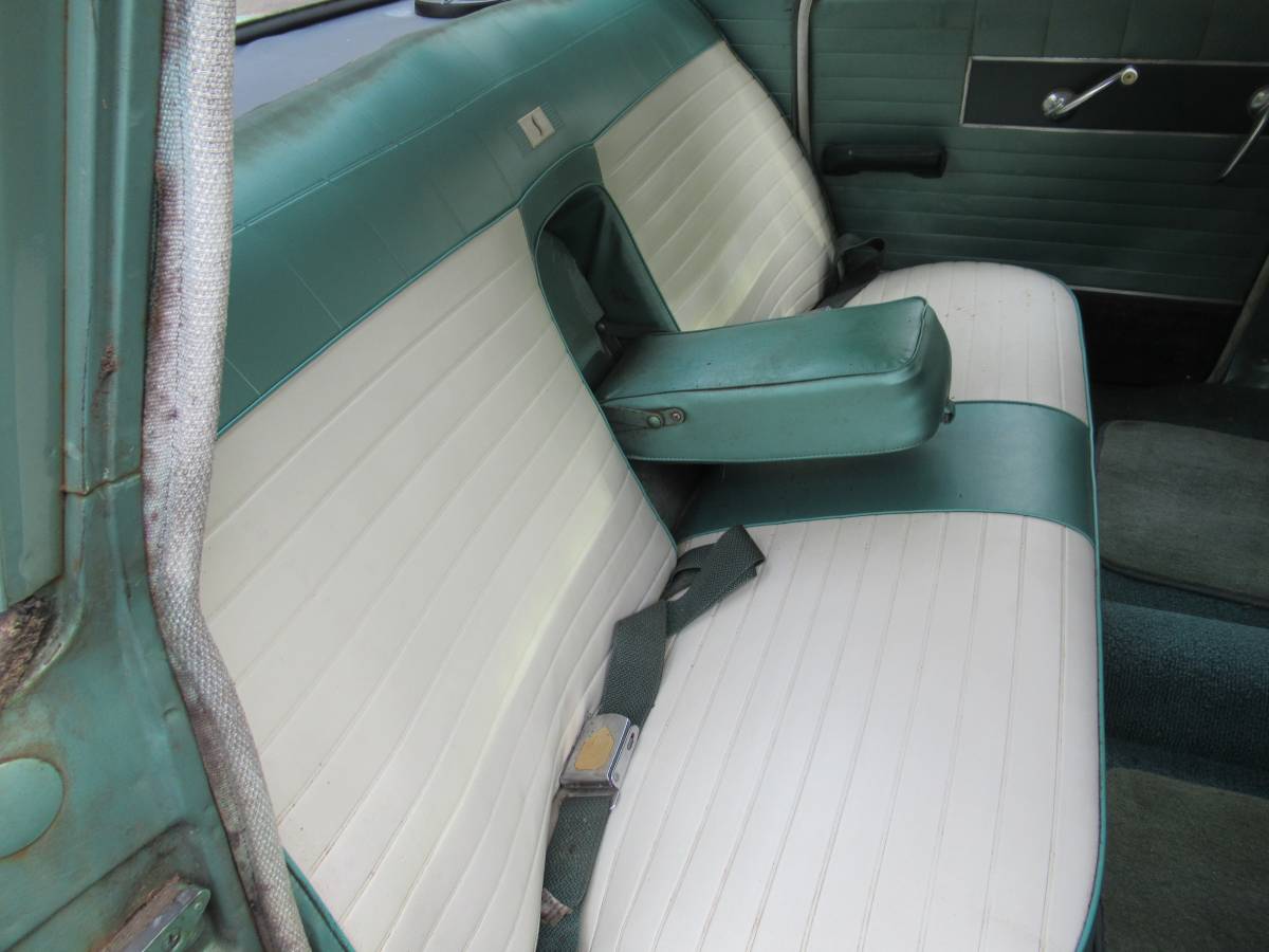 Studebaker-lark-cruiser-1963-7