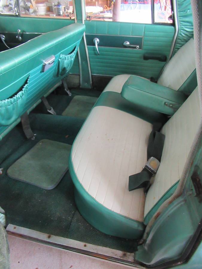 Studebaker-lark-cruiser-1963-8
