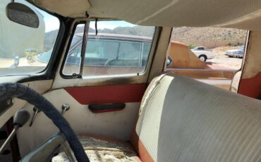 Studebaker-provincial-wagon-1957-white-37