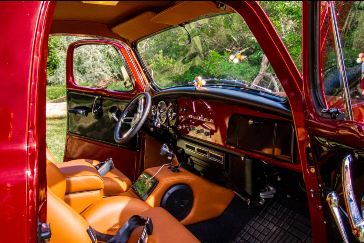 Studebaker-transtar-1957-red-13