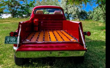 Studebaker-transtar-1957-red-3