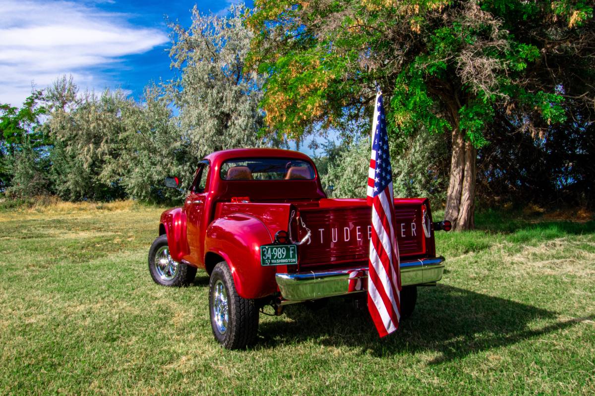 Studebaker-transtar-1957-red-8