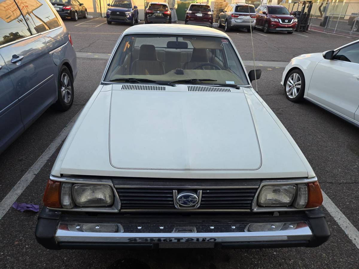Subaru-1600-1980-white-15
