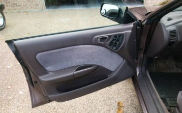 Subaru-1995-brown-4