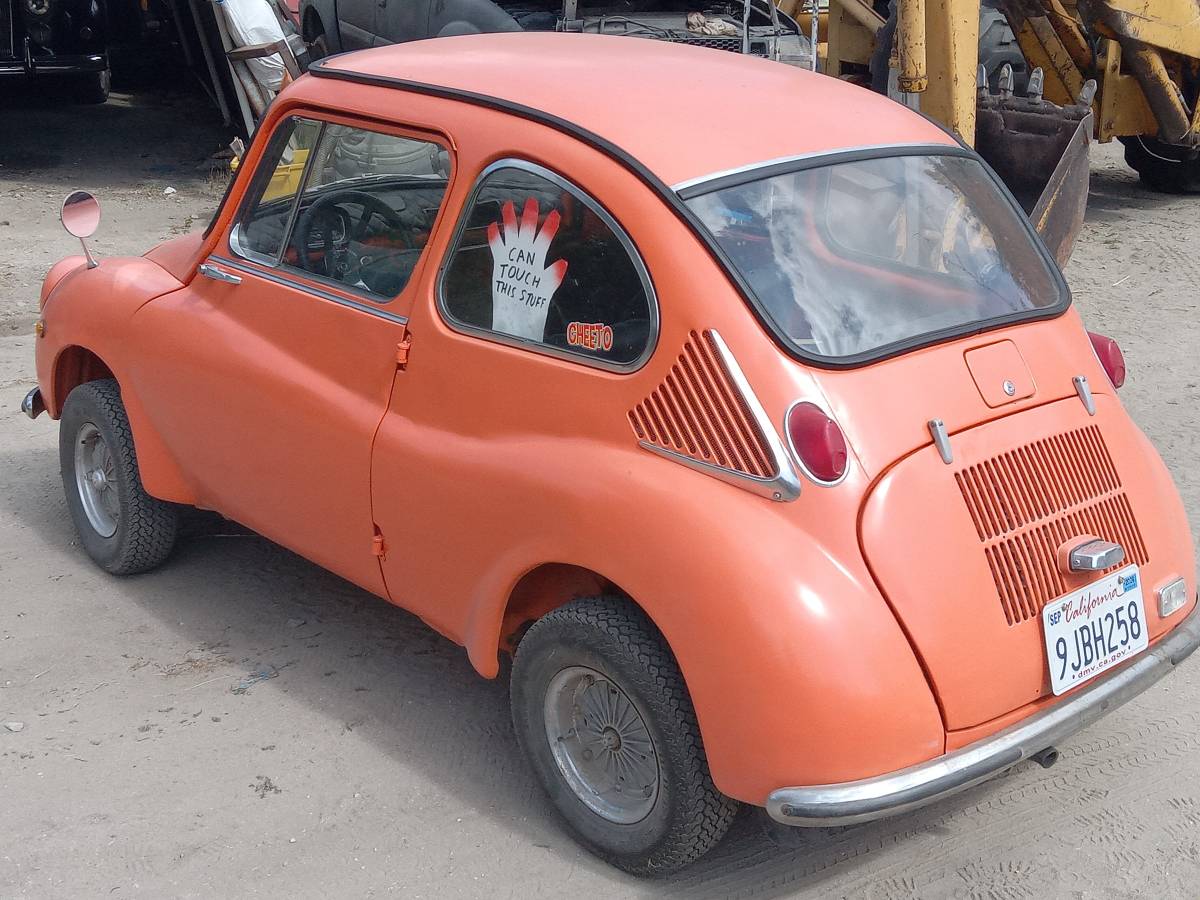 Subaru-360-1969-orange-1