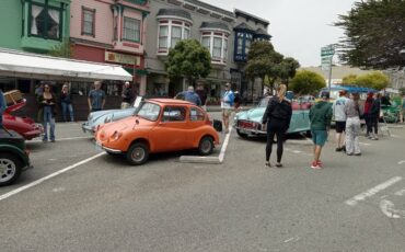 Subaru-360-1969-orange-8