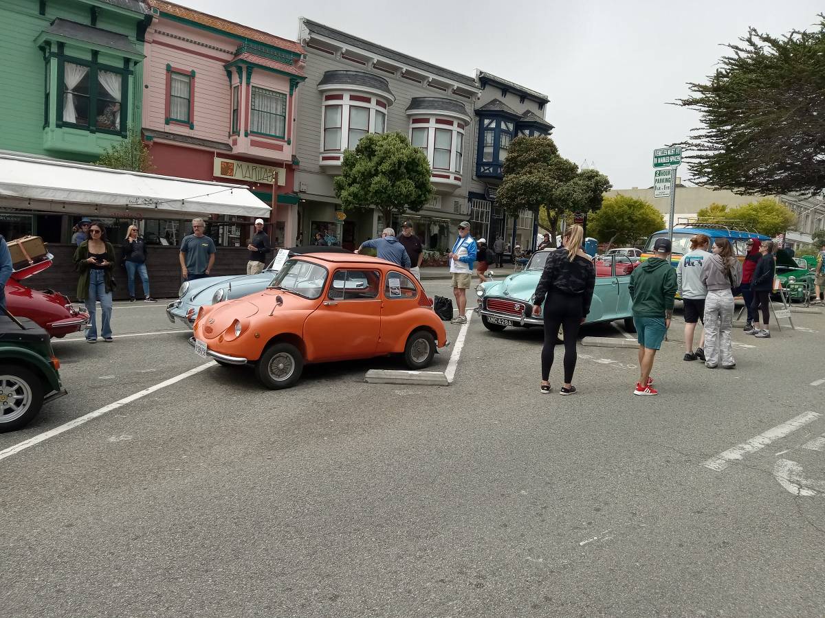 Subaru-360-1969-orange-8