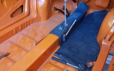 Subaru-360-1969-orange-9