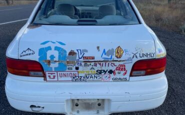 Subaru-impreza-1995-white-3