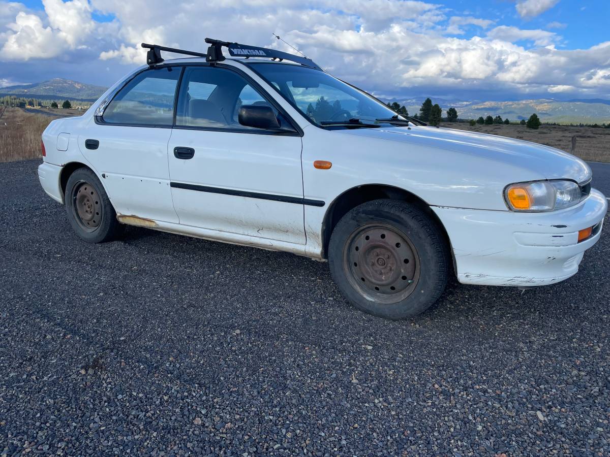 Subaru-impreza-1995-white-4