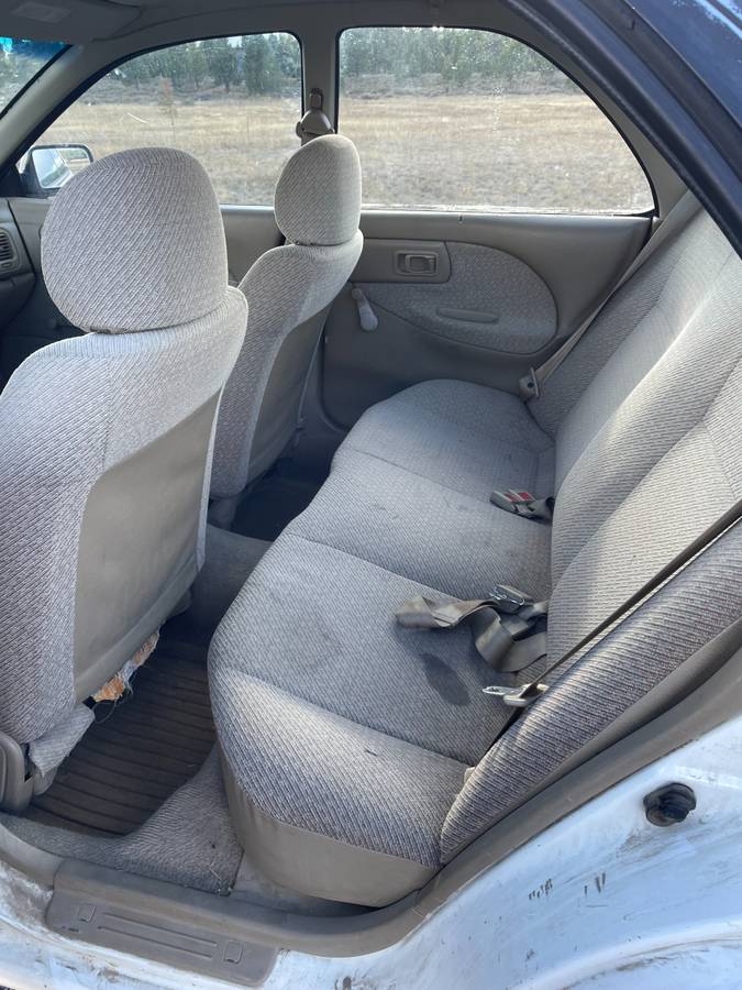 Subaru-impreza-1995-white-7