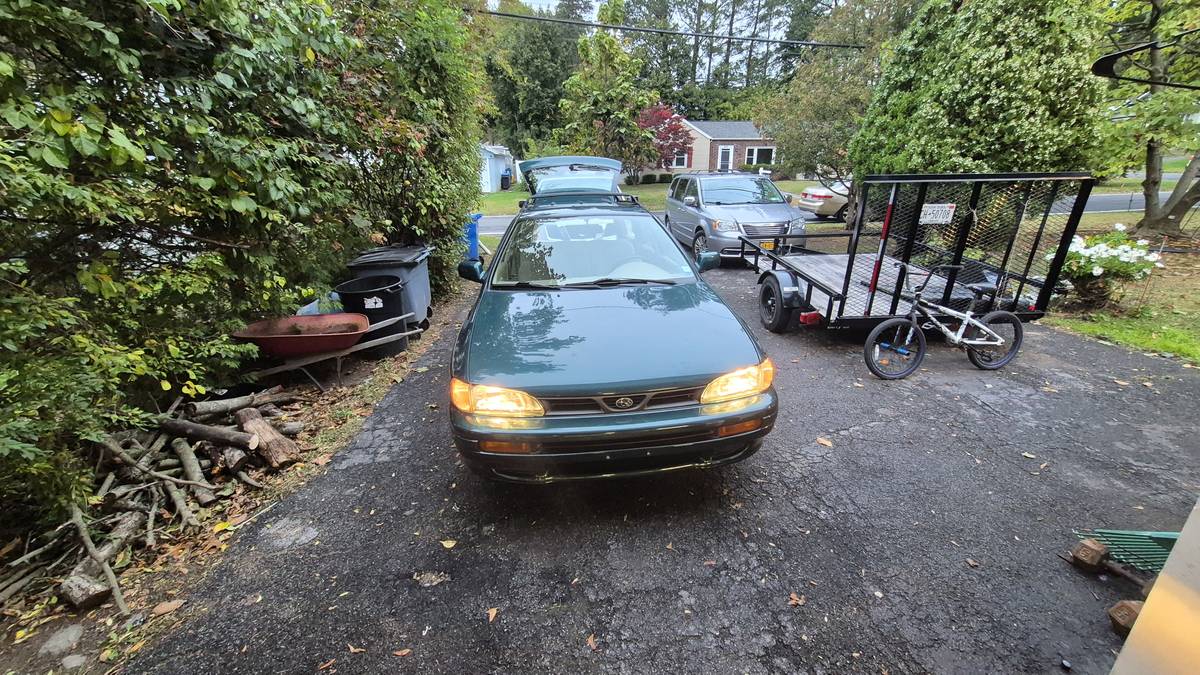 Subaru-impreza-sport-wagon-1996-green-3