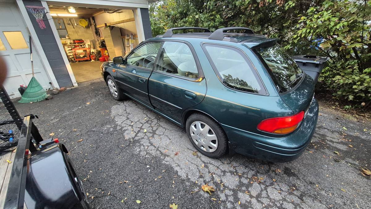 Subaru-impreza-sport-wagon-1996-green-4