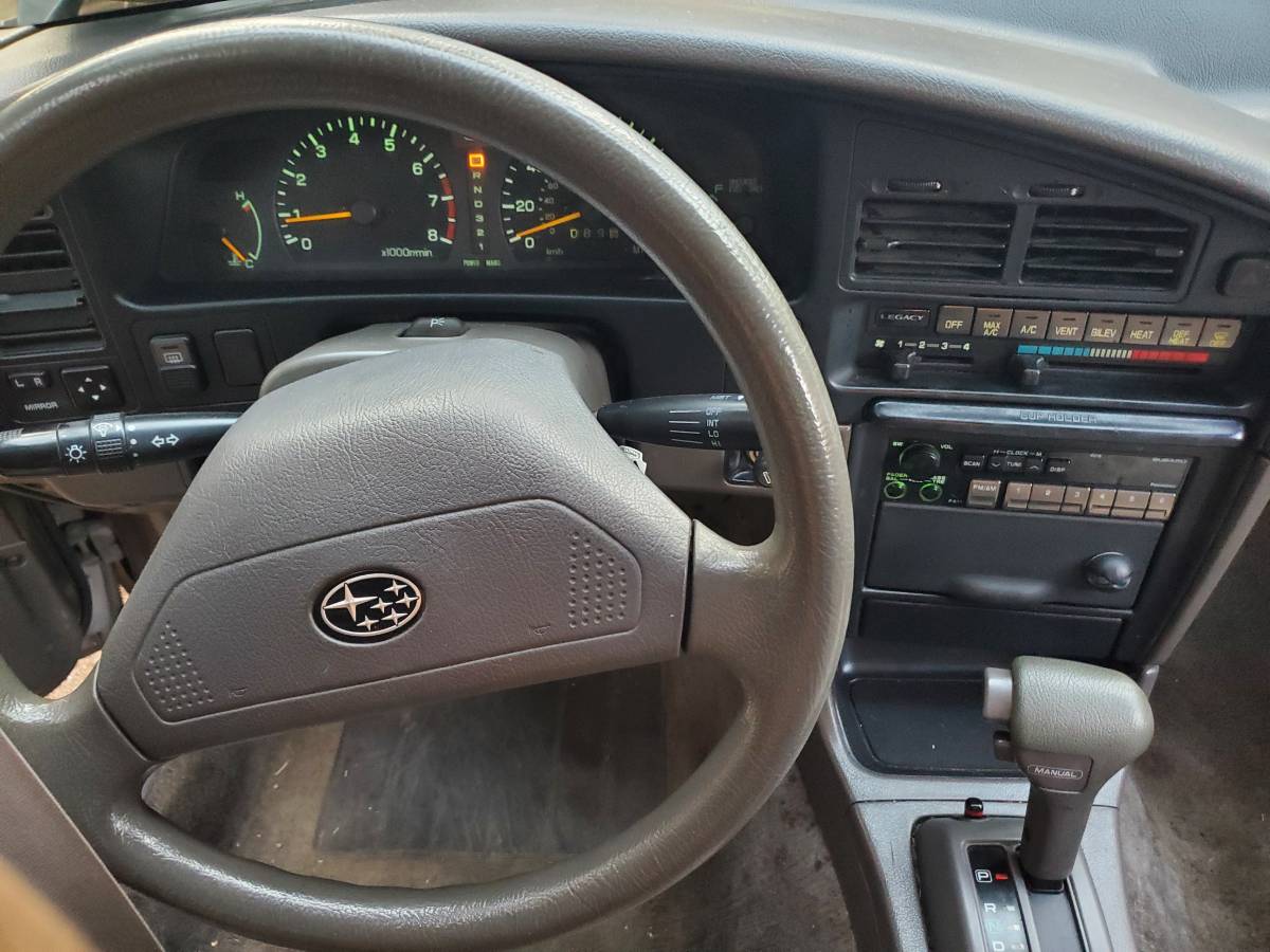 Subaru-legacy-1990-1