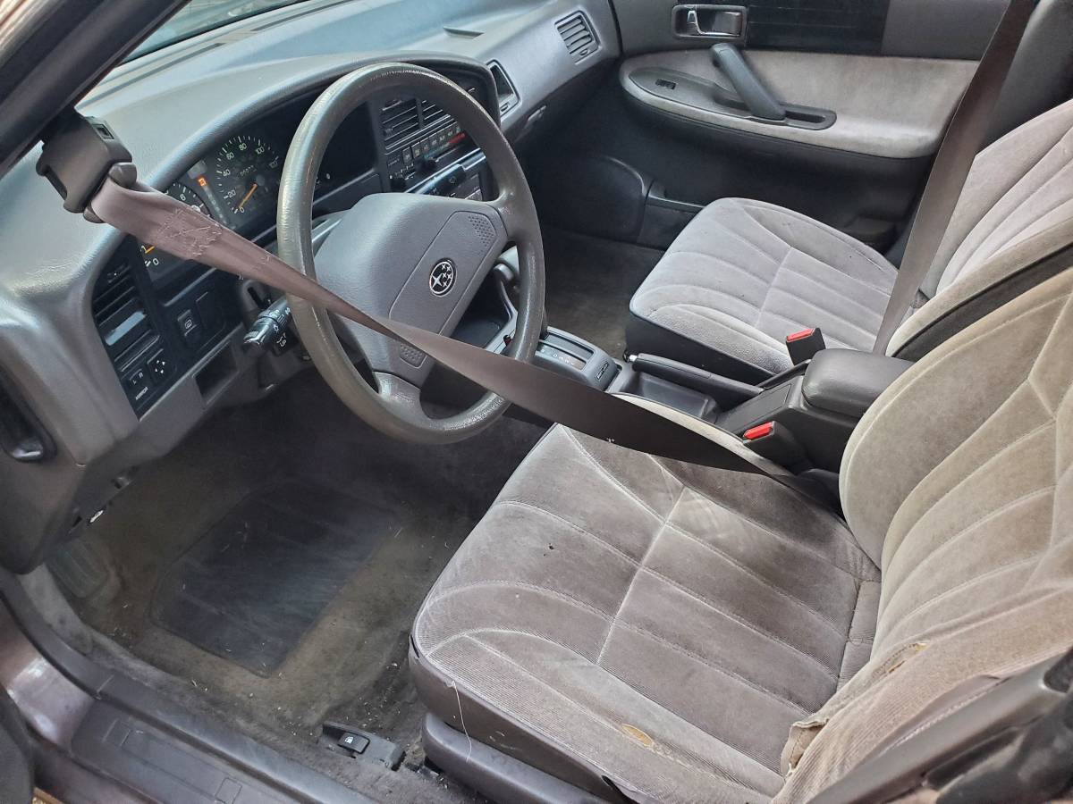 Subaru-legacy-1990-2