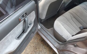 Subaru-legacy-1990-3