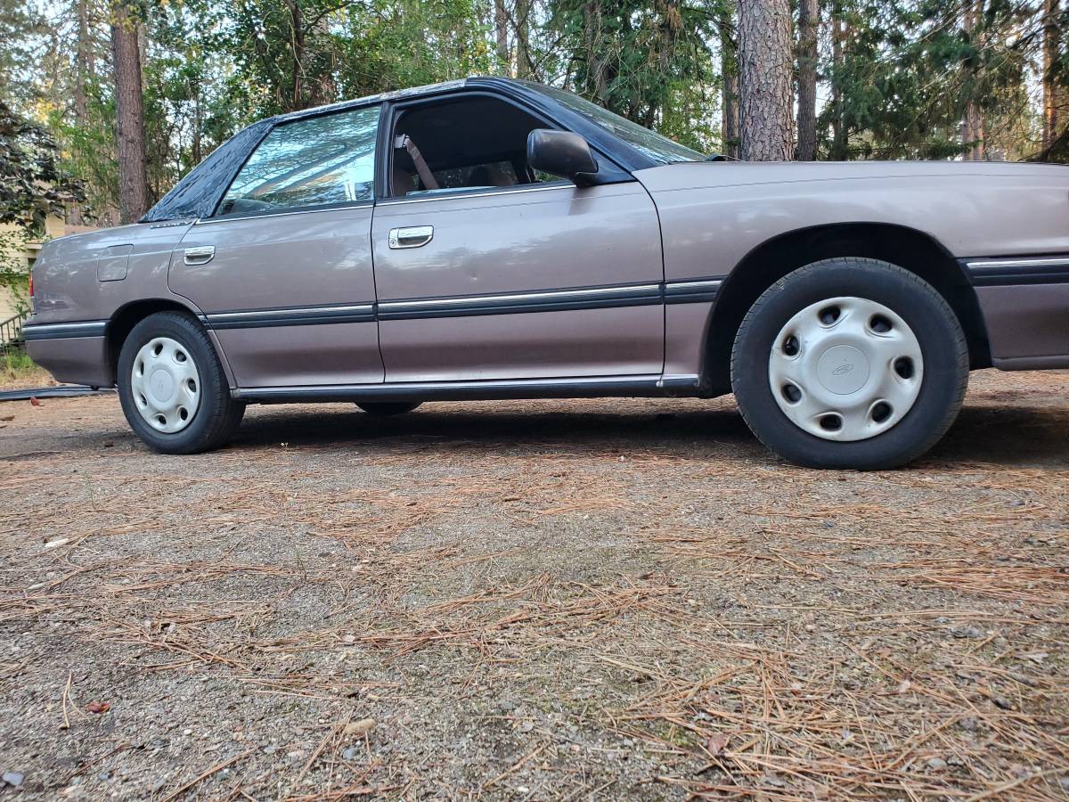 Subaru-legacy-1990-6