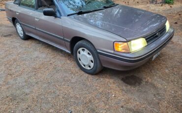 Subaru-legacy-1990-7