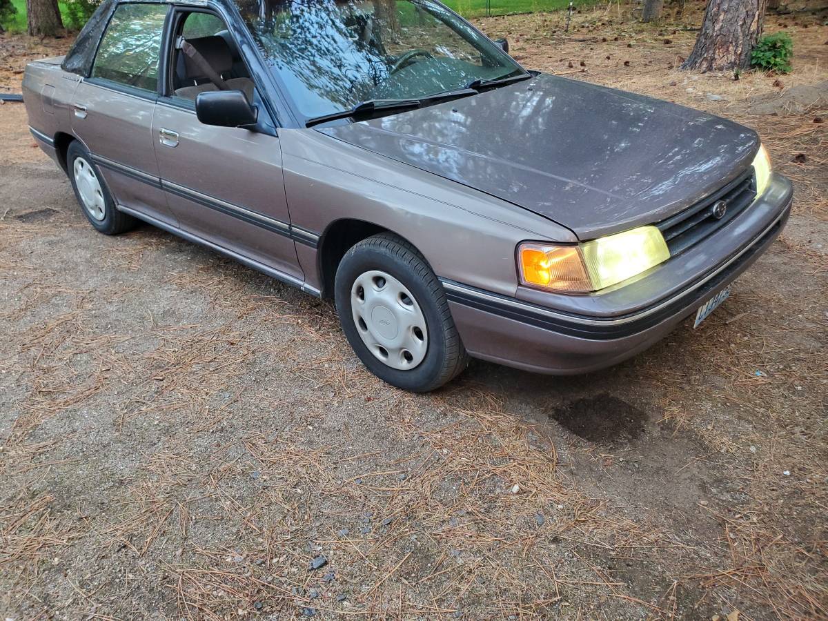 Subaru-legacy-1990-7