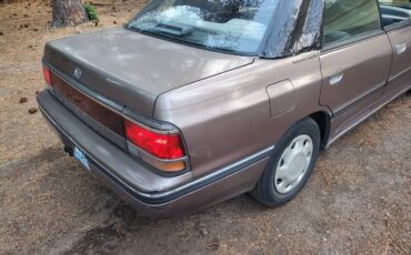 Subaru-legacy-1990-8
