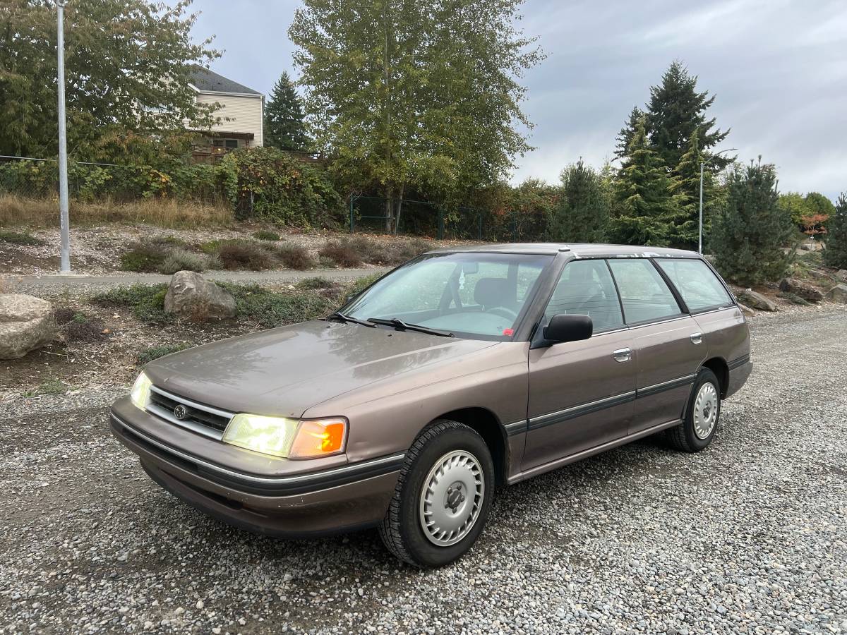 Subaru-legacy-1991-grey-5