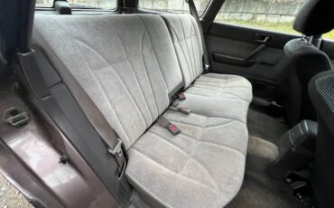 Subaru-legacy-1991-grey-9