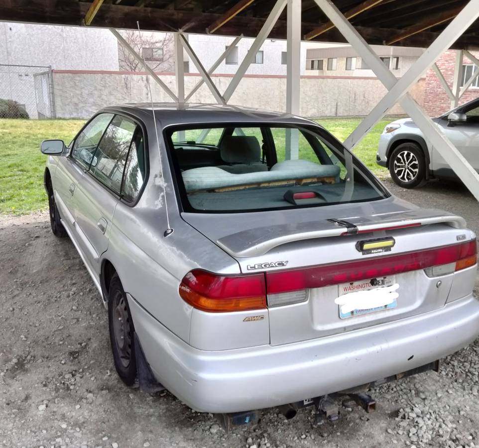 Subaru-legacy-1996-silver-5