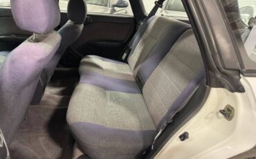 Subaru-legacy-1996-white-12