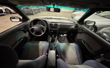 Subaru-legacy-1996-white-13