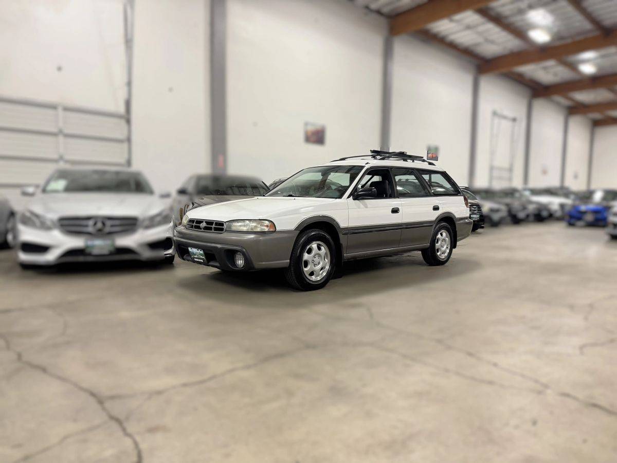 Subaru-legacy-1996-white-21