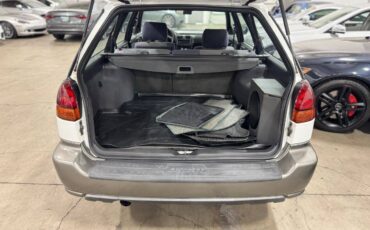 Subaru-legacy-1996-white-4