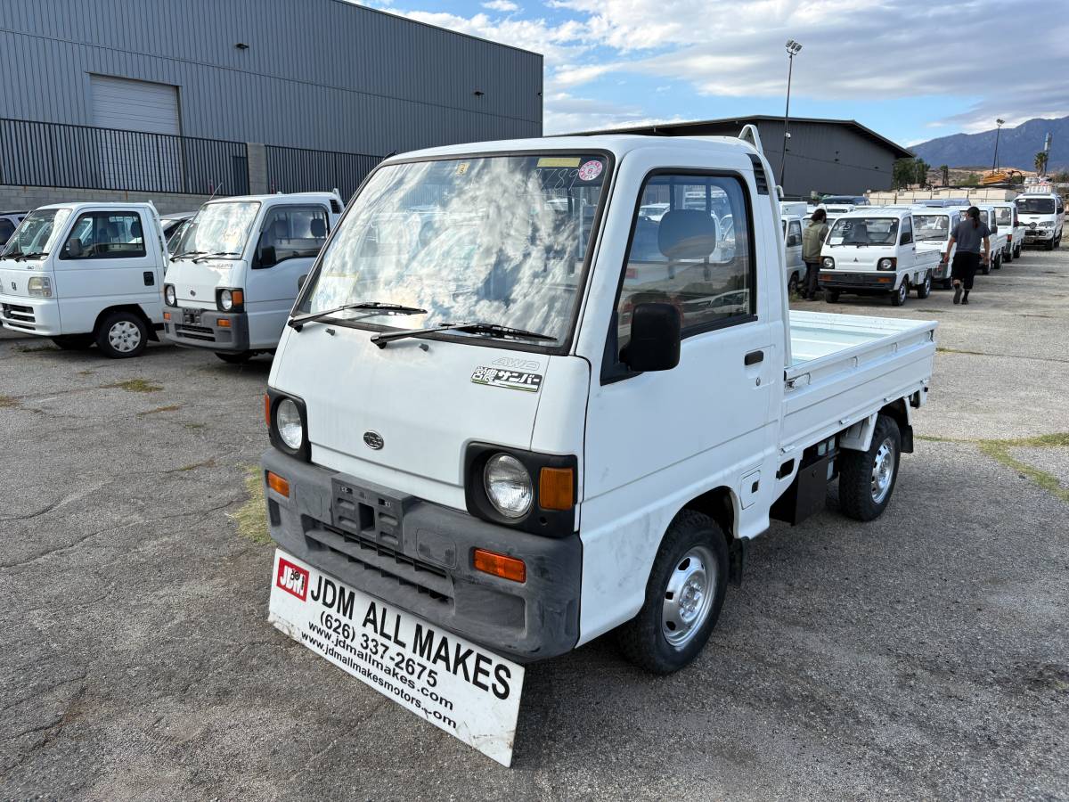 Subaru-sambar-1991-white-1