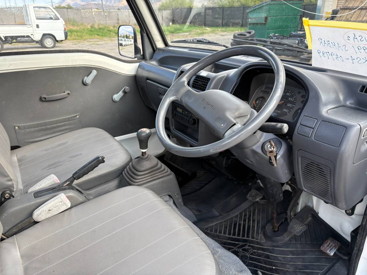 Subaru-sambar-1991-white-12