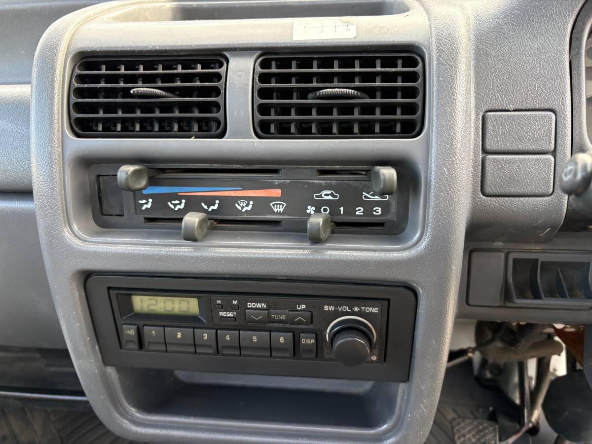 Subaru-sambar-1991-white-16