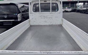 Subaru-sambar-1991-white-2