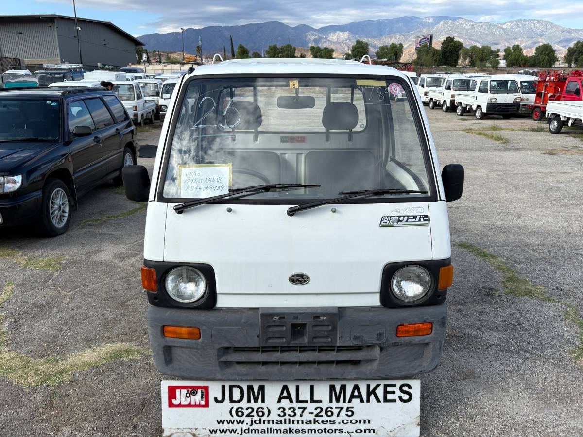 Subaru-sambar-1991-white-25