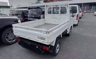 Subaru-sambar-1991-white-3