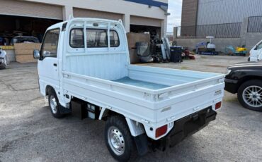 Subaru-sambar-1991-white-3