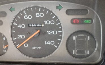 Subaru-sambar-1991-white-38