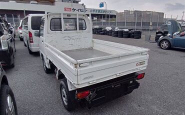 Subaru-sambar-1991-white-4