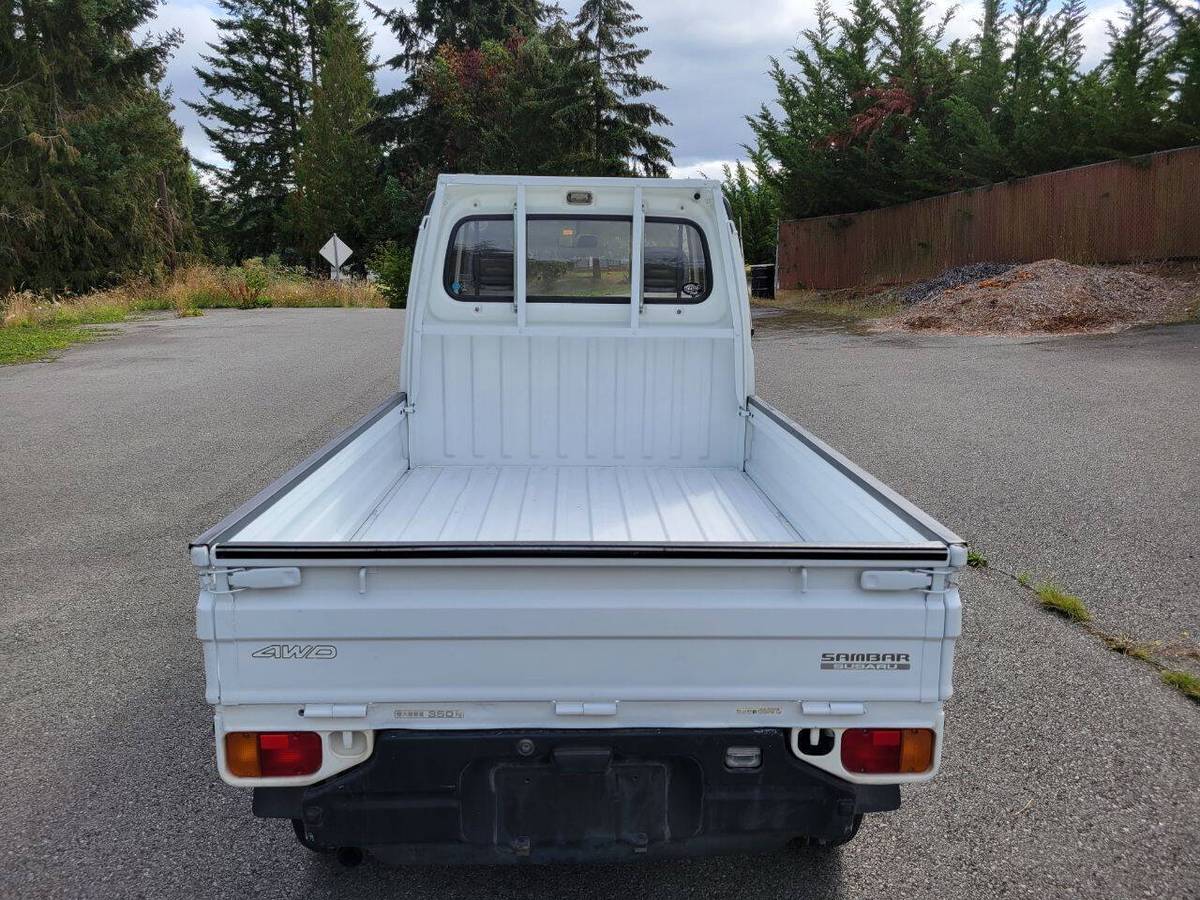 Subaru-sambar-1994-white-10