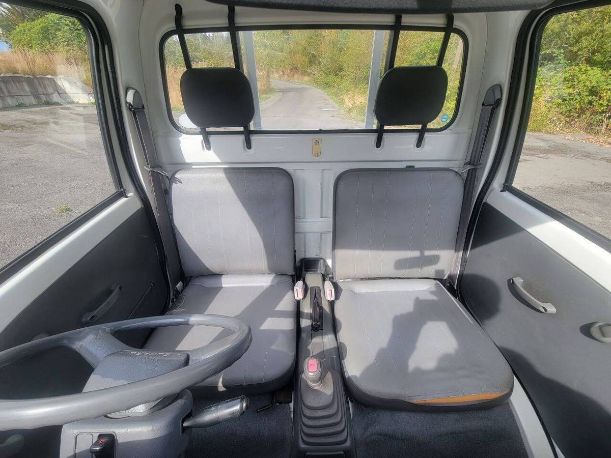 Subaru-sambar-1994-white-12