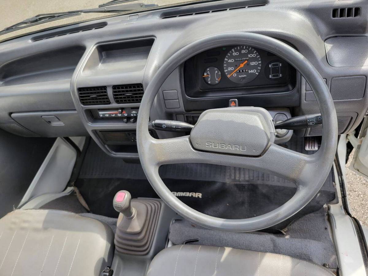Subaru-sambar-1994-white-13