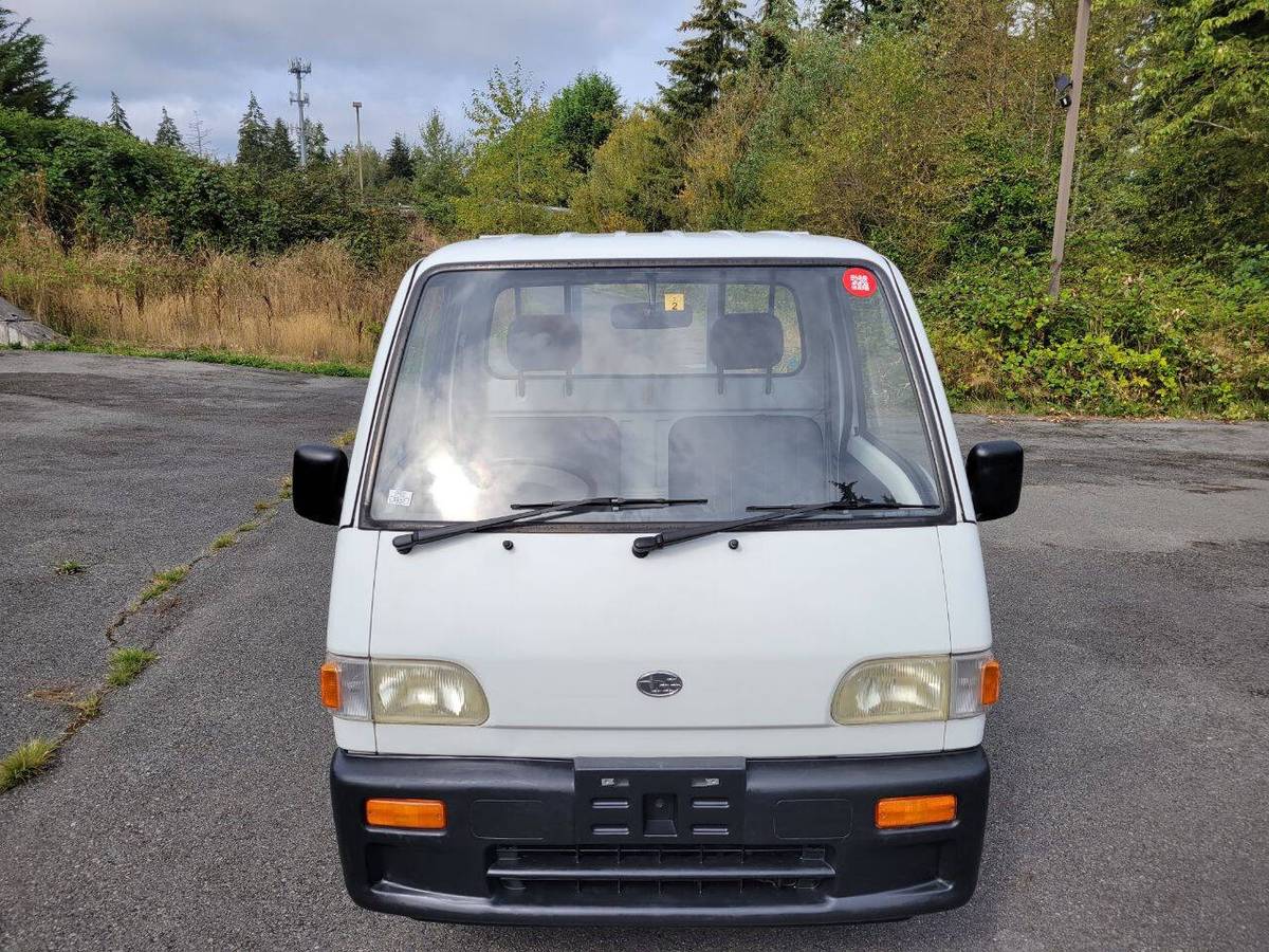 Subaru-sambar-1994-white