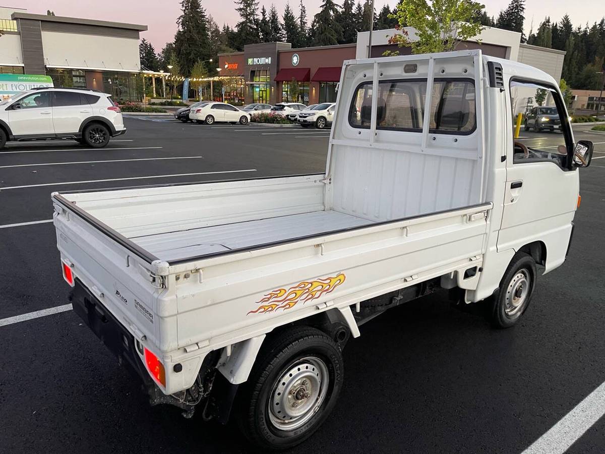 Subaru-sambar-1995-white-2