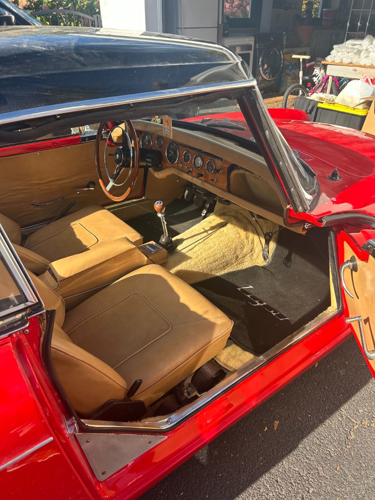 Sunbeam-Tiger-Mk1-1965-Convertible-4