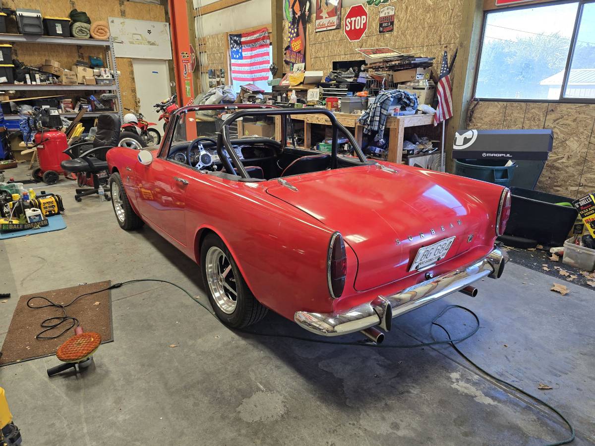 Sunbeam-alpine-gt-1965-red-10